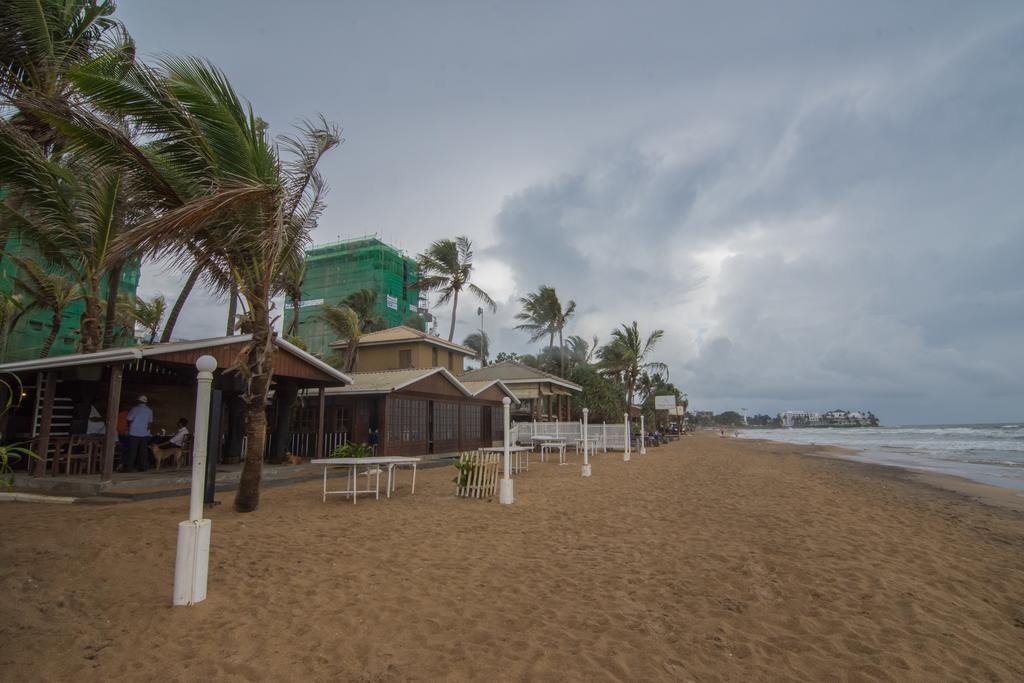 Dehiwala-Mount Lavinia Cozy Sea View Luxury Apartment, Fully Furnished, 2 Bedrooms, 2 Bathrooms מראה חיצוני תמונה