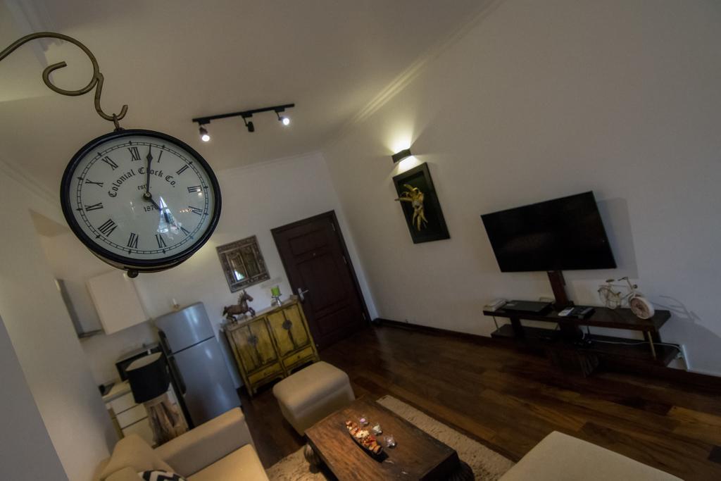 Dehiwala-Mount Lavinia Cozy Sea View Luxury Apartment, Fully Furnished, 2 Bedrooms, 2 Bathrooms מראה חיצוני תמונה