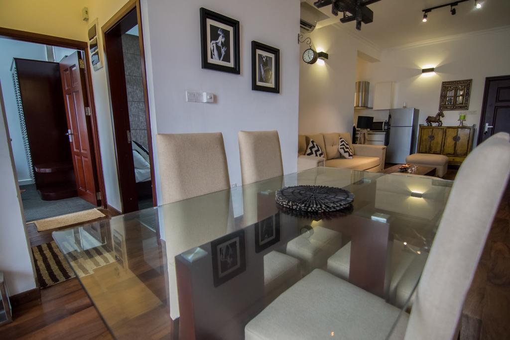 Dehiwala-Mount Lavinia Cozy Sea View Luxury Apartment, Fully Furnished, 2 Bedrooms, 2 Bathrooms מראה חיצוני תמונה